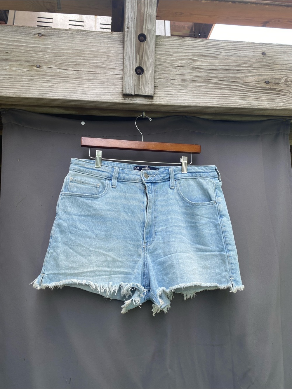 Hollister Light Wash Frayed Hem Denim Shorts